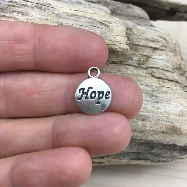 Breloque « Hope » qui sera ajoutée à votre bracelet, collier ou boucles d’oreilles