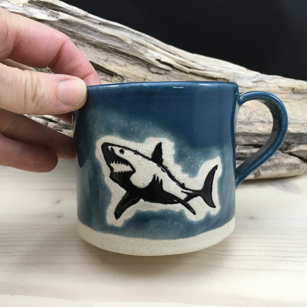 #2 Tasse requin