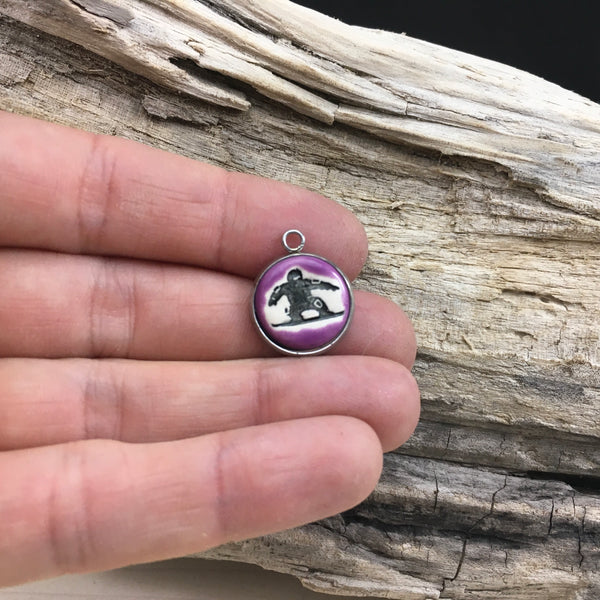 Breloque planche à neige qui sera ajoutée à votre bracelet ou à votre collier acheté dans la collection "Bracelet personnalisé"