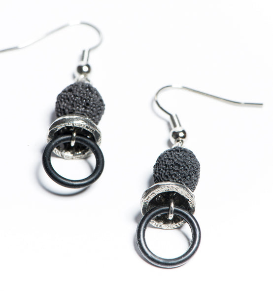 Les Boucles d'oreilles Julie \ The Julie earring...