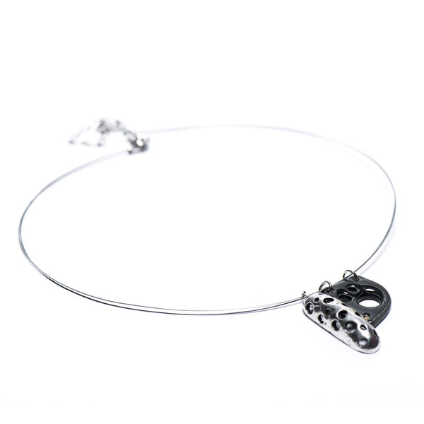 Collier en céramique le Durbec des sapins (Couleurs classiques)