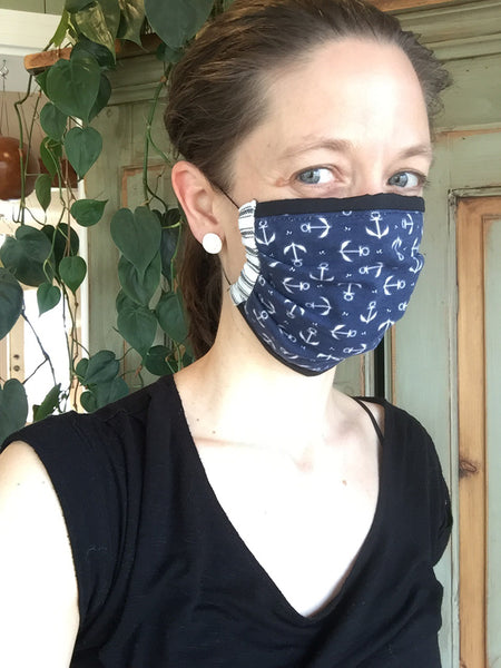 Masque artisanal pour adultes ou enfants avec élastique ajustable prêt à être livré