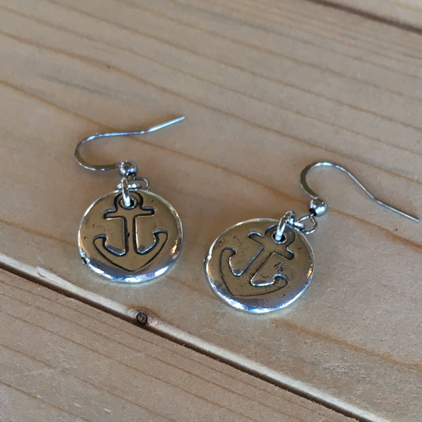 Boucles d’oreilles assorties aux masques
